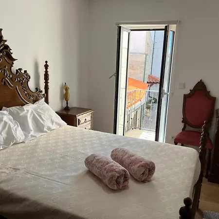 Casa De *